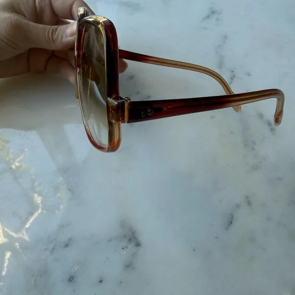 Vintage 70s Style Square Sunglasses - Picture 5 of 5